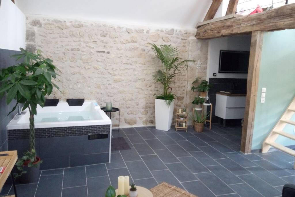 Maison Privative, Cocooning, Zen , Avec Jacuzzi Mont-Notre-Dame Buitenkant foto